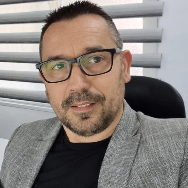 ing. Timar Alexandru - Fondator & Lead Software Engineer X-HOUSE